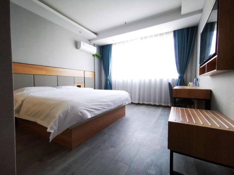 Greentree Inn Shanghai Songjiang University City New Songjiang Road Express Hotel Exterior photo
