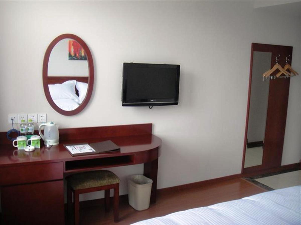 Greentree Inn Shanghai Songjiang University City New Songjiang Road Express Hotel Exterior photo